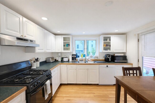 Foto del edificio - 24 Watson St