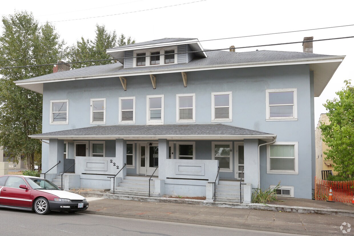 Foto del edificio - 222 1st Ave E