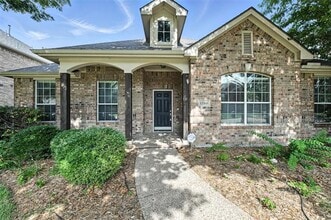Building Photo - 13349 Mondovi Dr