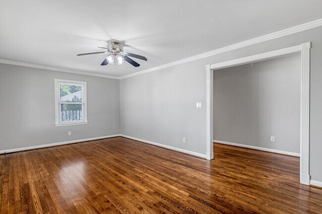 Building Photo - Updated Home with Hardwood Floors, LR & De...