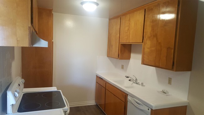 Foto del edificio - 8309 Santa Fe Springs Rd