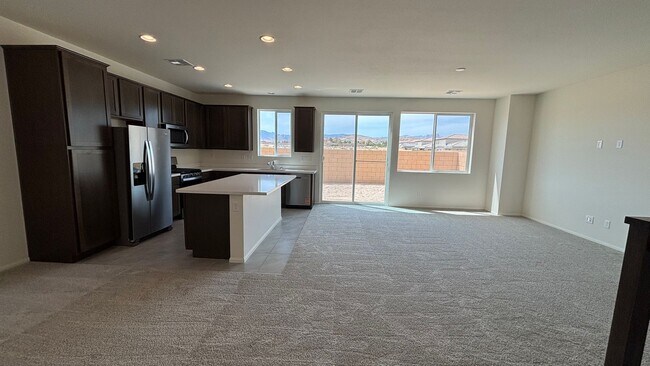Foto del edificio - brand new home