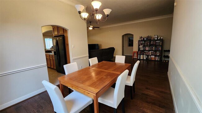 Building Photo - 12611 Summerwood Glen