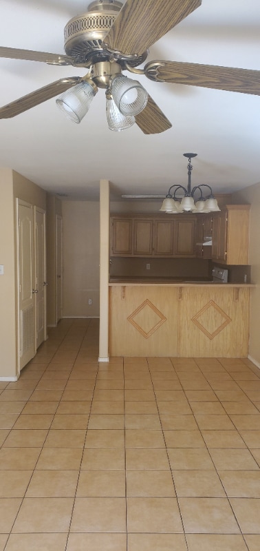 Building Photo - 1006 Lilia Dr