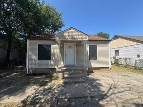 Building Photo - 4020 Lisbon St
