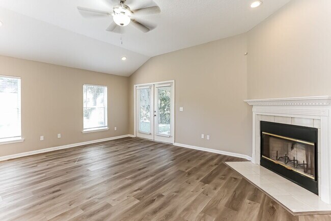 Building Photo - 5060 Cape Elizabeth Ct W