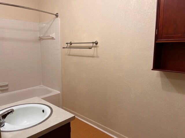 Building Photo - 1745 Maple Rdg