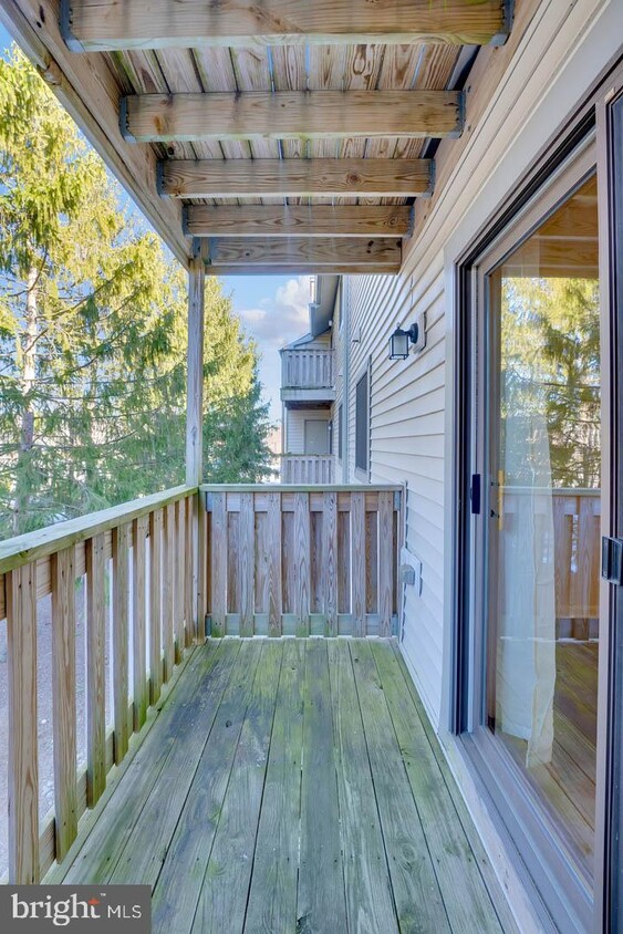 Foto principal - 5311 Ravens Crest Dr