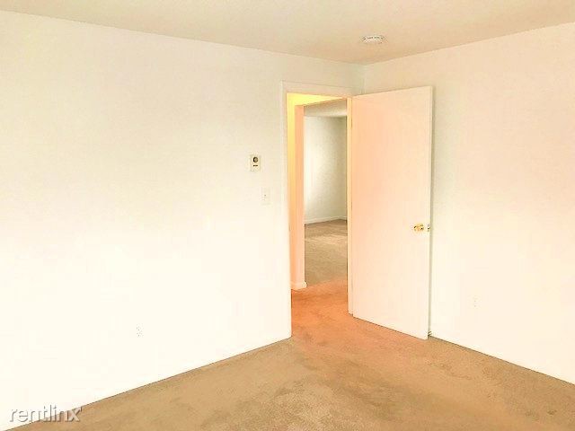 Building Photo - 1 br, 1 bath Apartment - 1 Thomas St