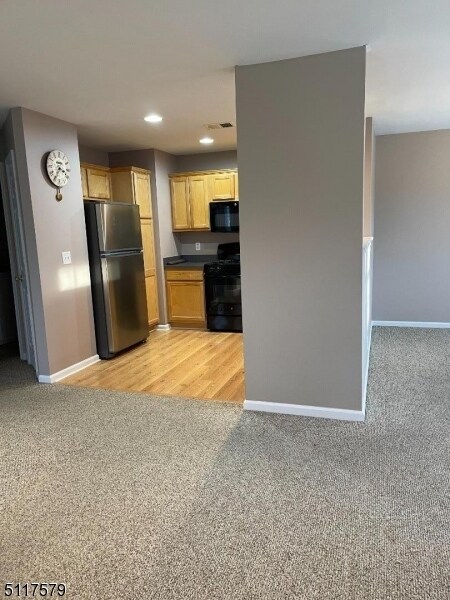 Building Photo - 253 Old Farm Dr