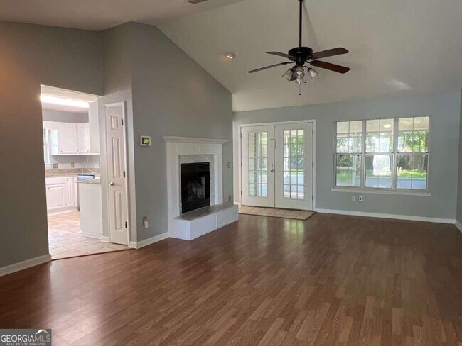 Building Photo - 108 Baytree Ct