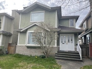 Building Photo - 6039 Ontario St