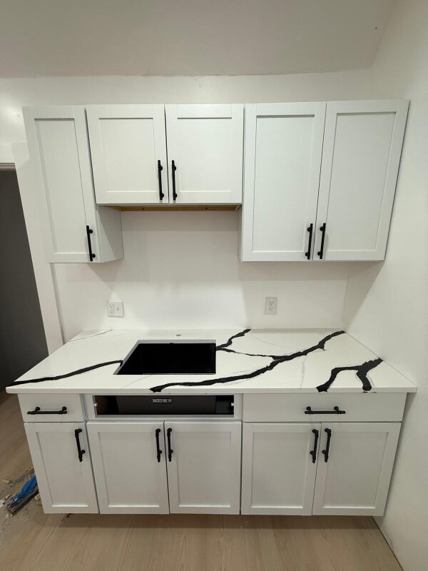 Foto del edificio - 1447 W 101st St