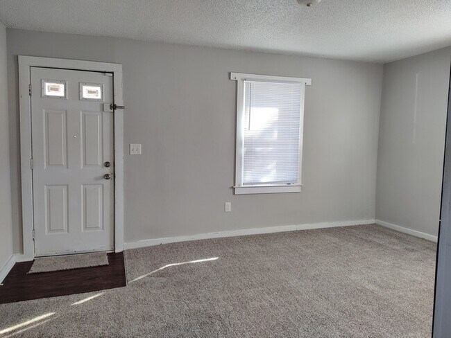 Foto del edificio - 418 Lincoln St SW
