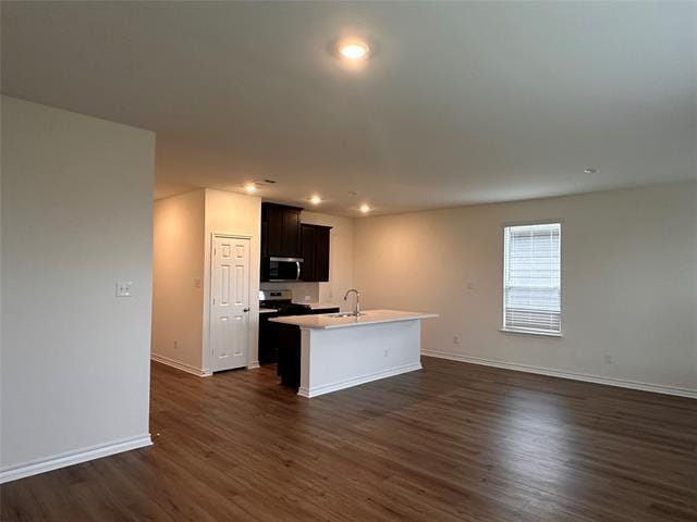 Building Photo - 663 Saxony Dr