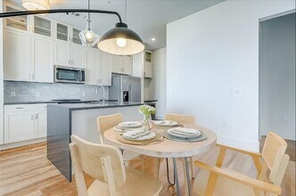 Building Photo - 1508 Blodgett St