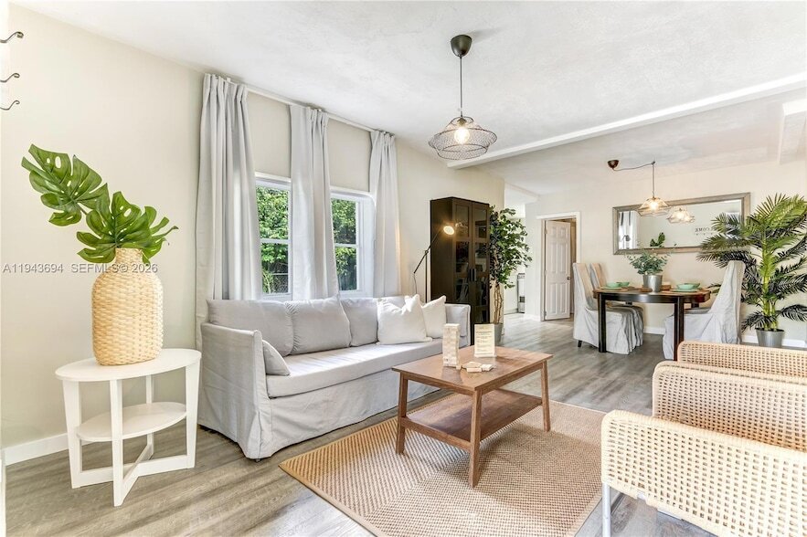 Photo - 427 S 24th Avenue Unit