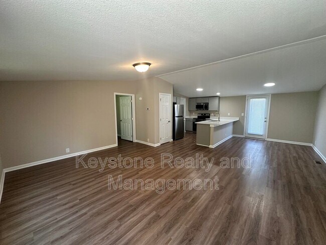 Foto del edificio - 221 Bumpus Mill Rd