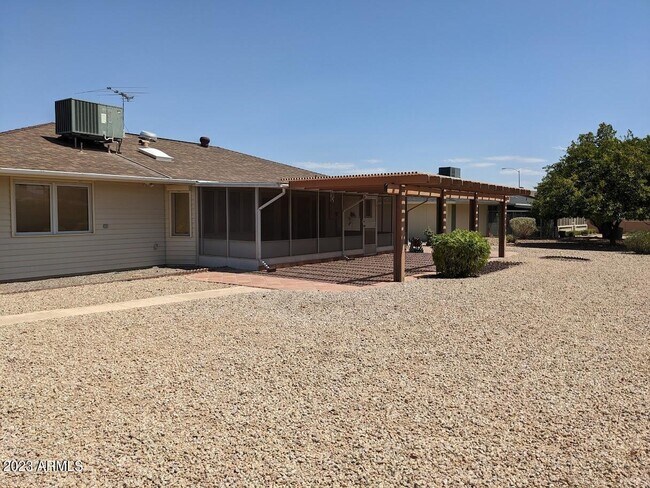 Building Photo - 17418 N 98th Ave
