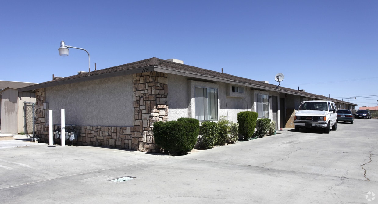 15398 Bear Valley Rd, Victorville, CA 92395 Apartments in Victorville, CA