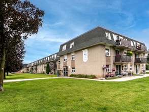 Building Photo - 2755 5th Ave W