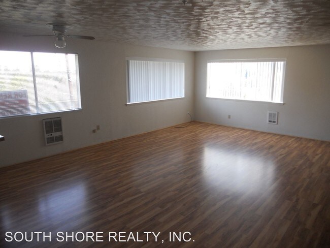 Building Photo - 607 3rd Ave