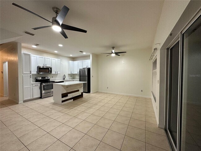 Foto del edificio - 2326 Caravelle Cir