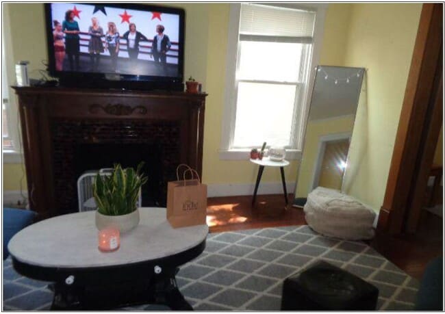 Sala de estar - 1416 W Barker Ave