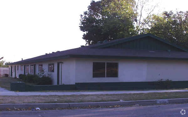 Primary Photo - 2131 Sunrise Ln