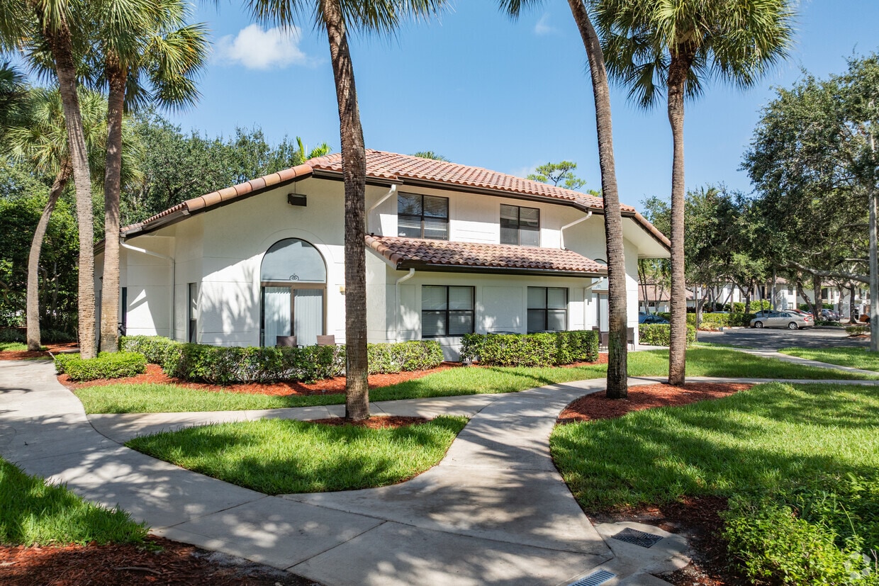 Primary Photo - Gables Town Colony