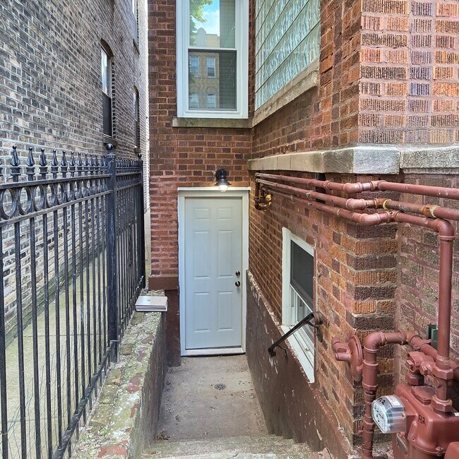 Foto del edificio - 2637 W Winona St