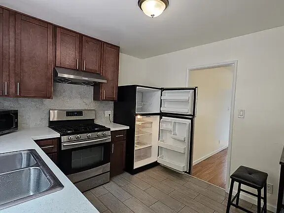 Foto del edificio - 1506 Russell St
