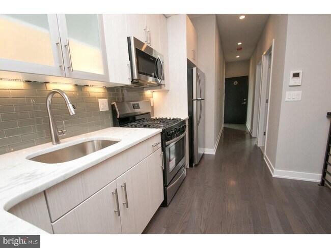 Foto del edificio - 755 N Capitol St