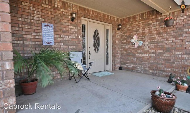 Building Photo - 621 Almond Tree Ln