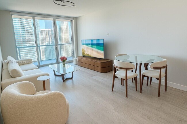 Foto del edificio - 500 Brickell Ave