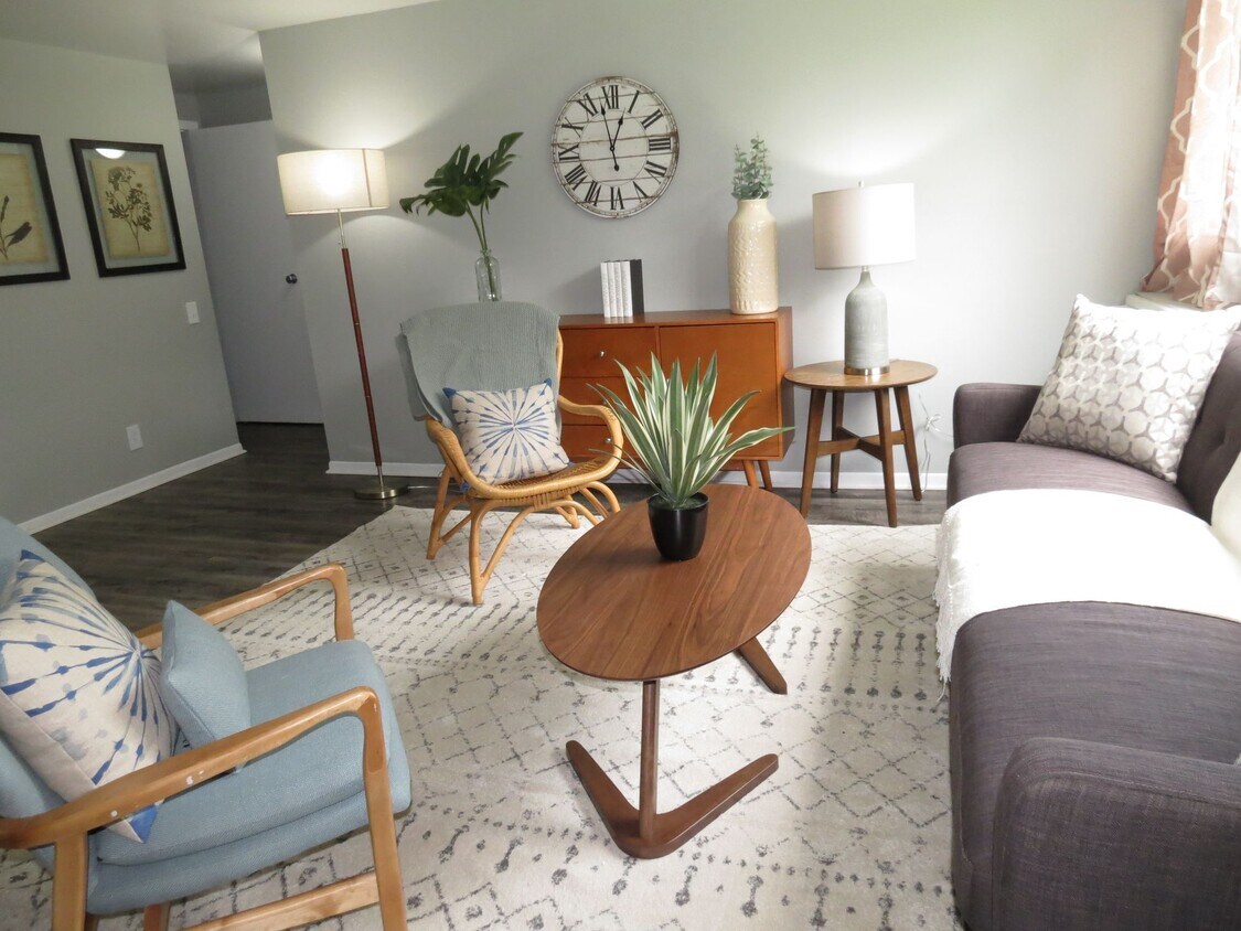 Pines of Perinton Apartments One White Pine Cir Fairport, NY