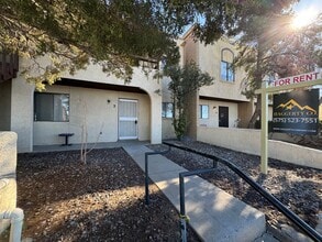 Building Photo - 2930 Claude Dove Dr