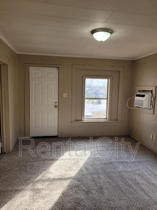 1722 E Wheeler St, Dyersburg, TN 38024 House Rental in Dyersburg, TN