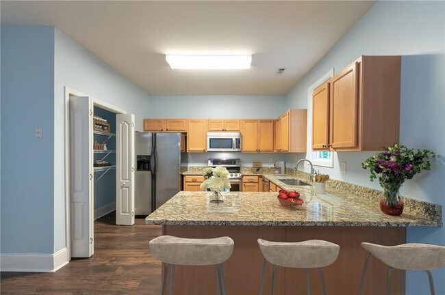 Foto del edificio - 5181 Heather Rd SE