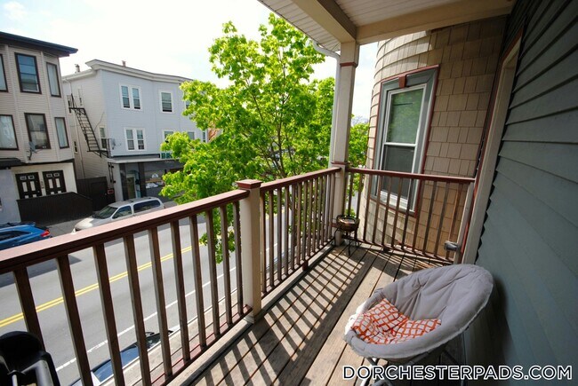 Foto del edificio - 1085 Dorchester Ave