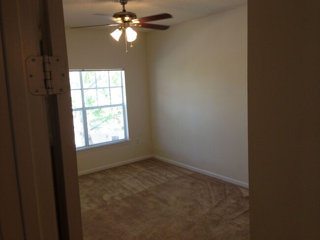 Building Photo - 2222 Arbor Lakes Cir