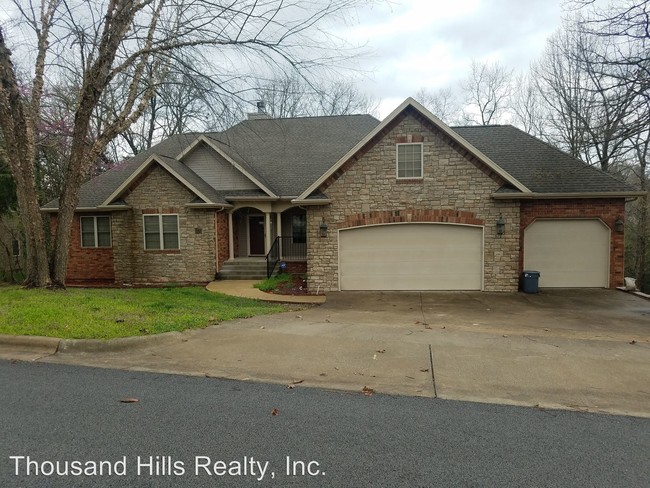 Building Photo - 4 br, 3 bath House - 237 Country Bluff Drive