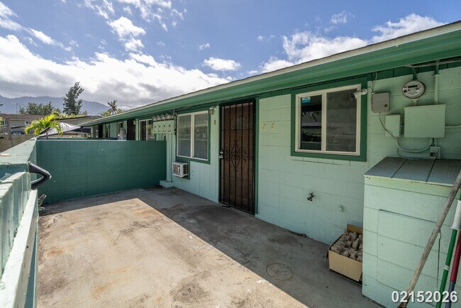 Foto del edificio - $2950 / 2 Bed / 1 Bath / 1 Parking IN WAIALUA