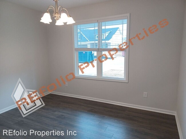 Building Photo - 4 br, 2.5 bath House - 32 Patagonia Place