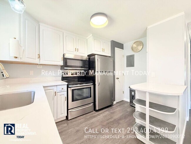 Building Photo - 12824 62nd Ave NW