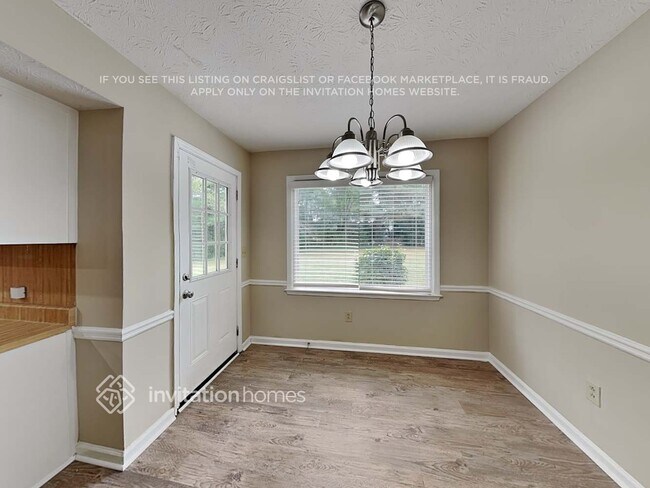 Foto del edificio - 1724 Cum Laude Way