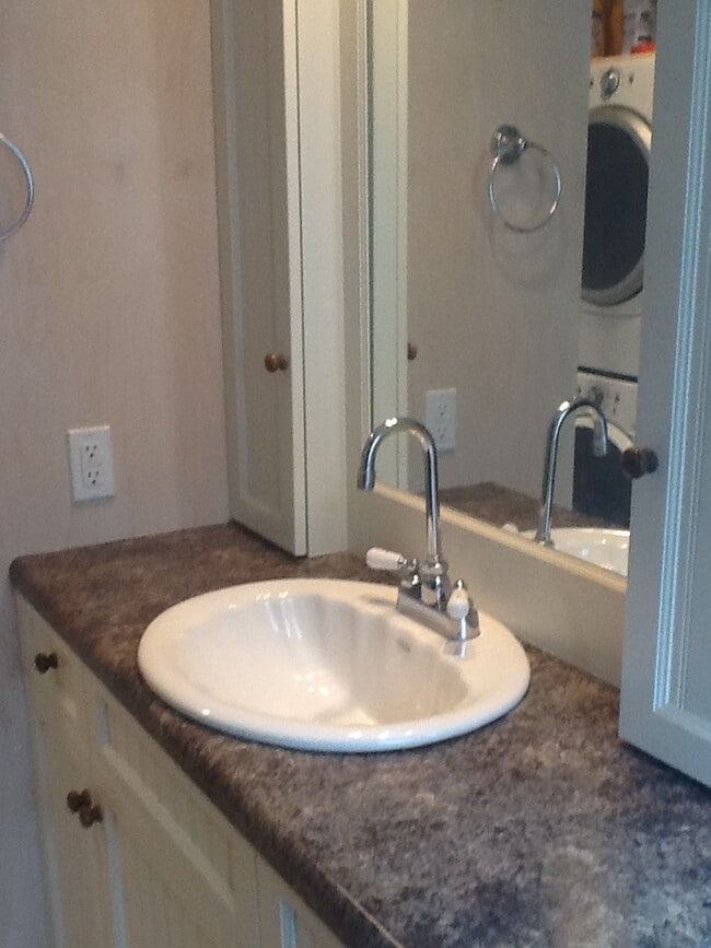 Custom made bath cabinetry - 3210 W Glen Ave