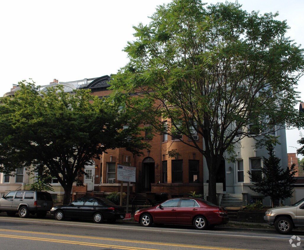 Primary Photo - 1834 Calvert St NW