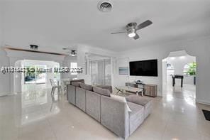 Foto del edificio - 5451 NE 22nd Ave