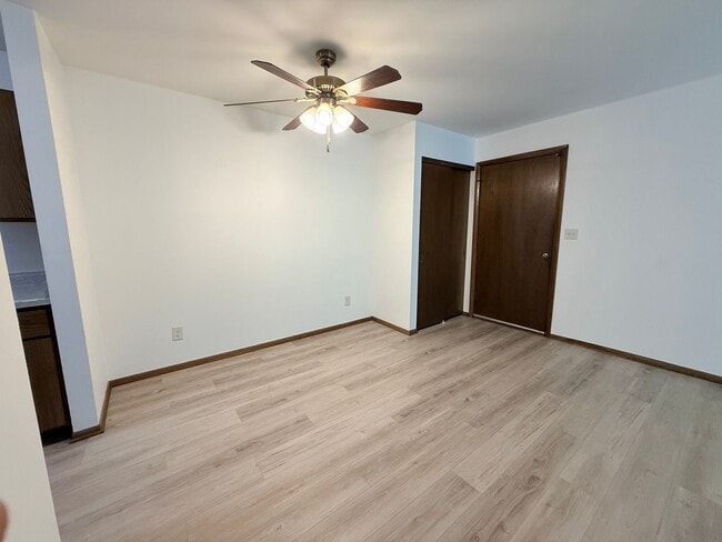 Building Photo - 716 Mansfield Ct